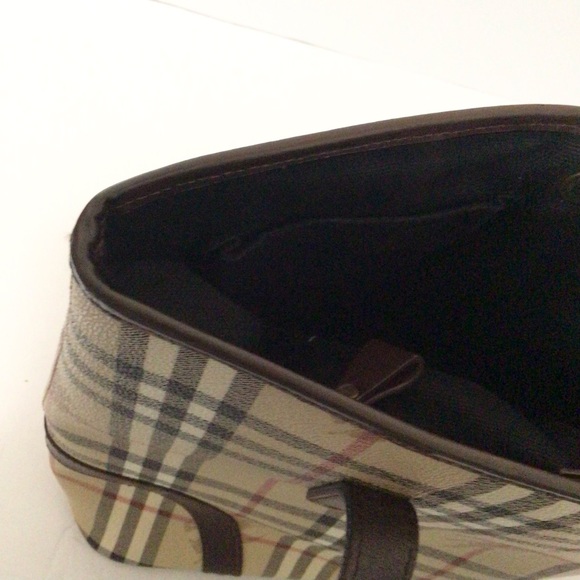 Burberry Vintage Tote Bag - Picture 11 of 15